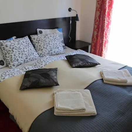 Ams B6 Apartmán *
